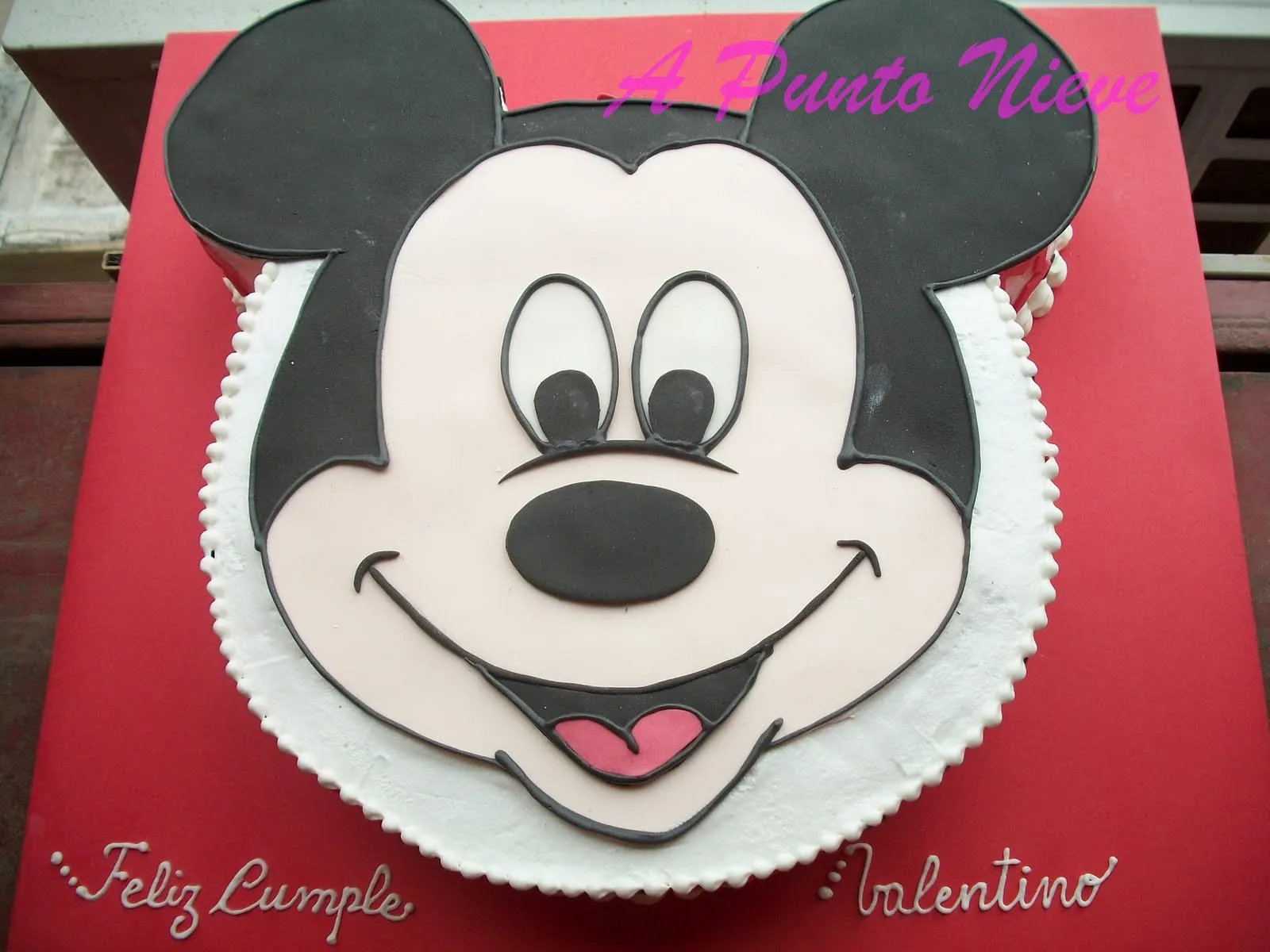 A Punto Nieve: Torta Mickey