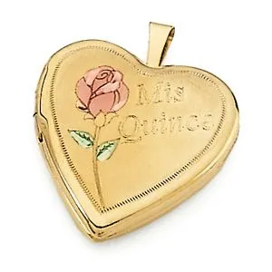 Mis Quince Anos with Rose Locket | 20.50 x 19.25 mm