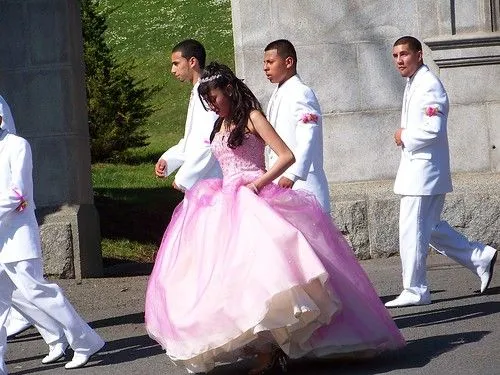 quinceañeras - a photo on Flickriver