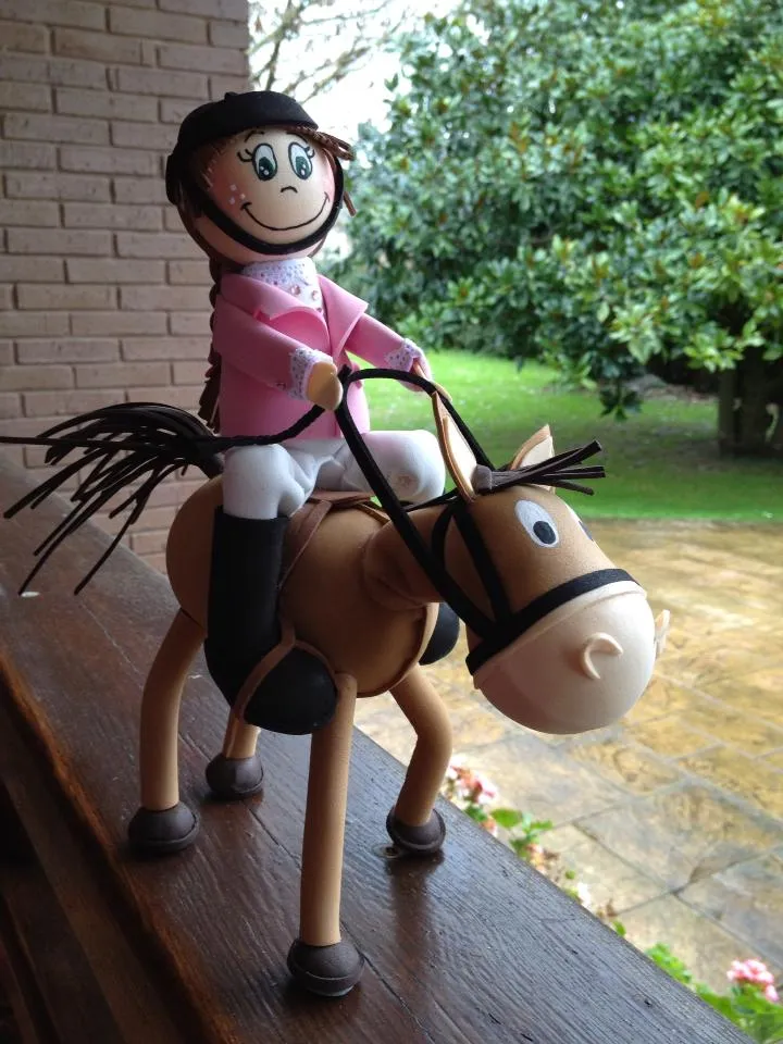 Mis "fofu" creaciones: Fofu amazona con su caballo "