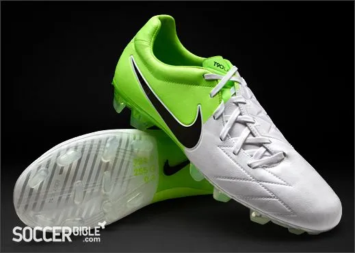 De rabona vale doble: ¡Nuevos botines Nike para la Euro 2012!