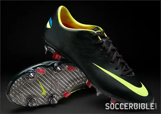 De rabona vale doble: ¡Nuevos botines Nike! [Agosto 12']