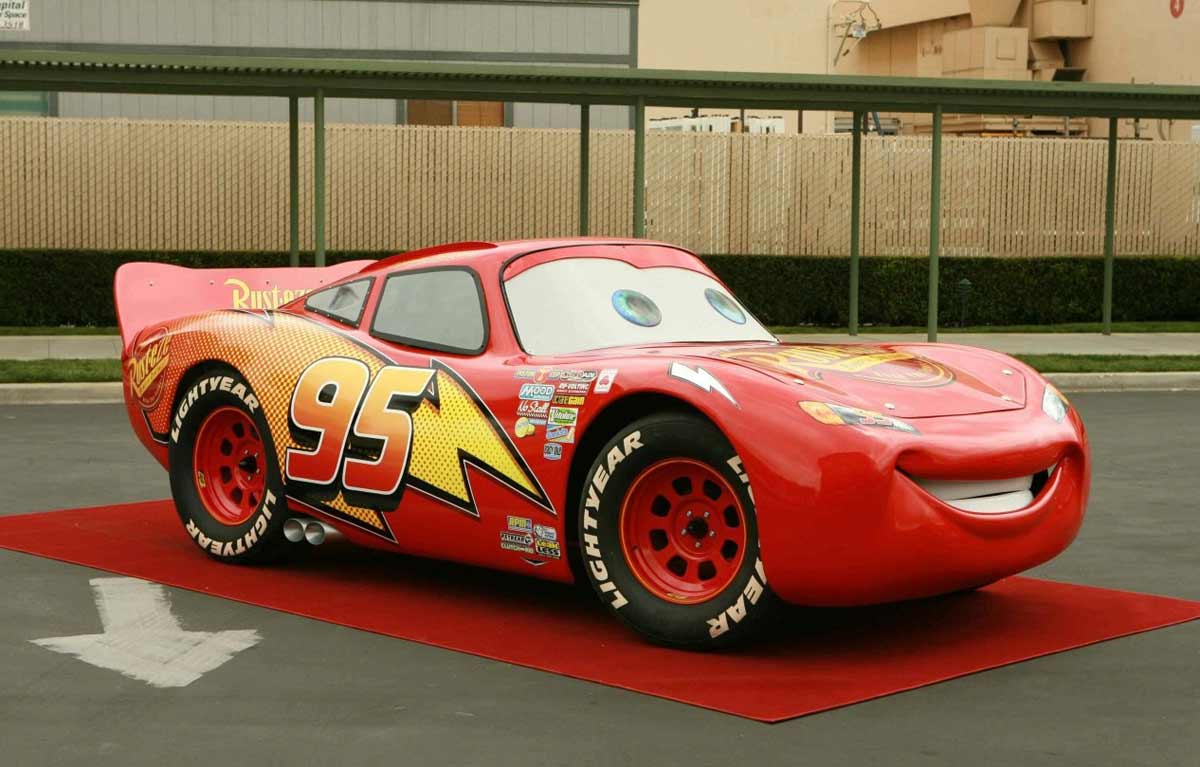 RADIADOR SPRINGS: Rayo McQueen