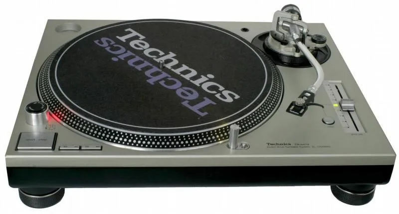 Radio Dvjs Producciones: TORNAMESA TECHNICS 1200