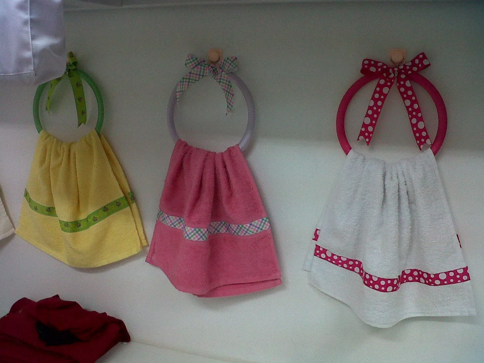 Rafaella designs: Cintas, cuentas, apliques, vinchas, collares ...