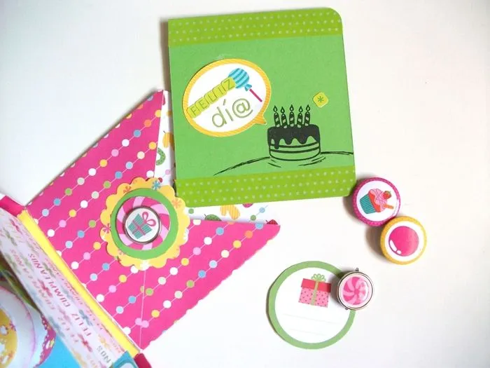 Rakel entre papel: Tutorial Caja Explosiva para "Anita y su Mundo"