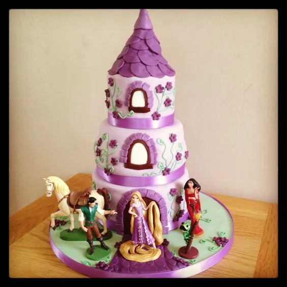 Rapunzel / Tangled birthday cake | Tangled Birthday Ideas ...