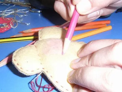 Con que se pinta el foami - Imagui