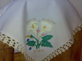 RECUERDO PARA BODA, PINTADO CON PINTURA TEXTIL CON LA TECNICA BORDADO ...