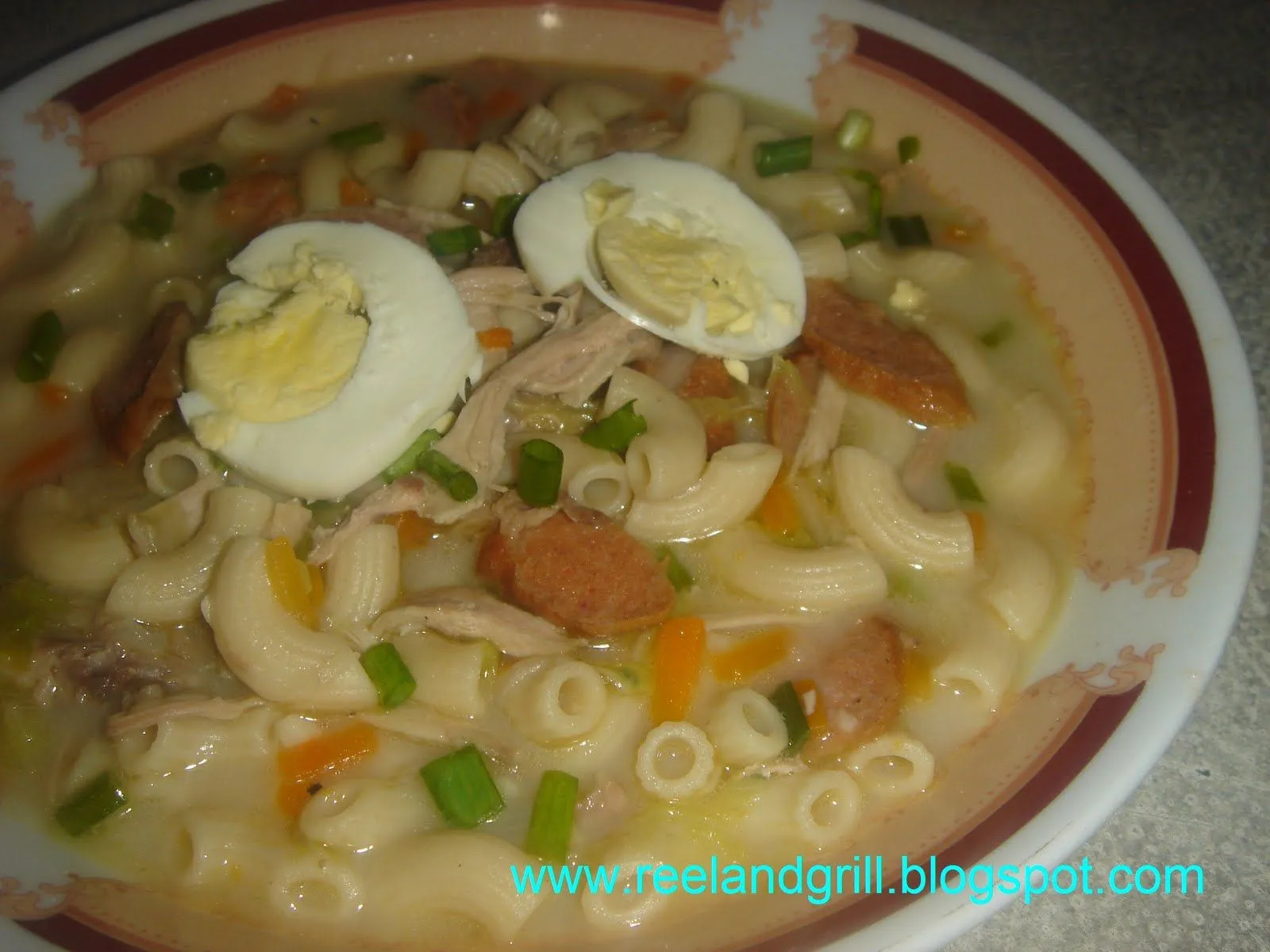 Reel and Grill: Sopas (Filipino Chicken and Pasta Soup)