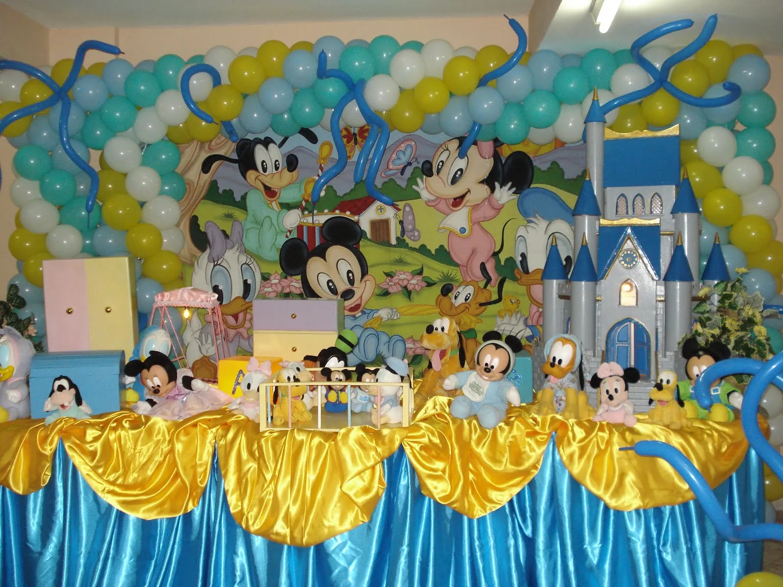 Regina Festas e Decoração: Festa Baby Disney