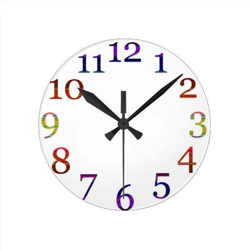 reloj de pared colorido de los números | Zazzle