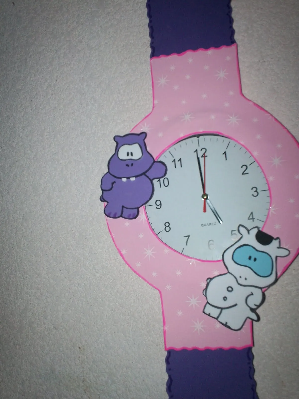 Relojes de pared en foami - Imagui