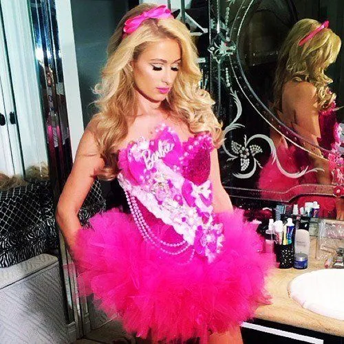 repaso-a-los-disfraces-de-famosas-en-instagram-Paris-Hilton-de ...