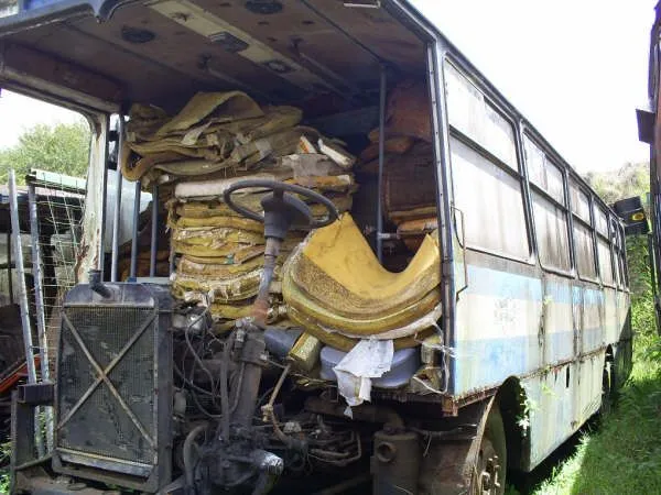 Reporte especial: La chatarrera de Don Celso Fernandez | Buses Ticos