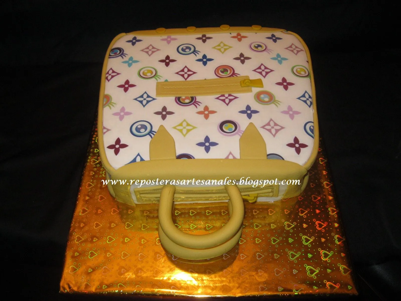 REPOSTERAS ARTESANALES: Tortas Ocasiones Especiales