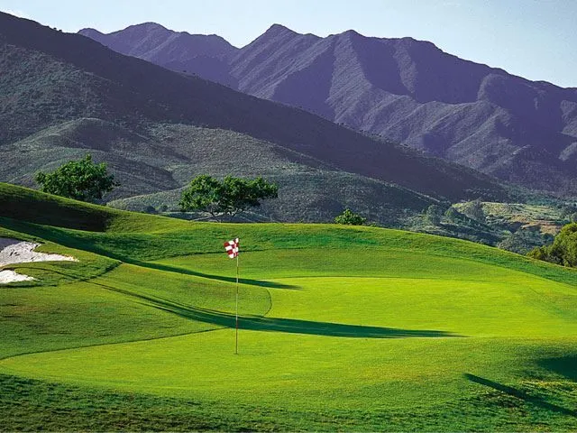 Reservar en La Cala Golf Resort - Campo Europa. Campo de Golf en ...