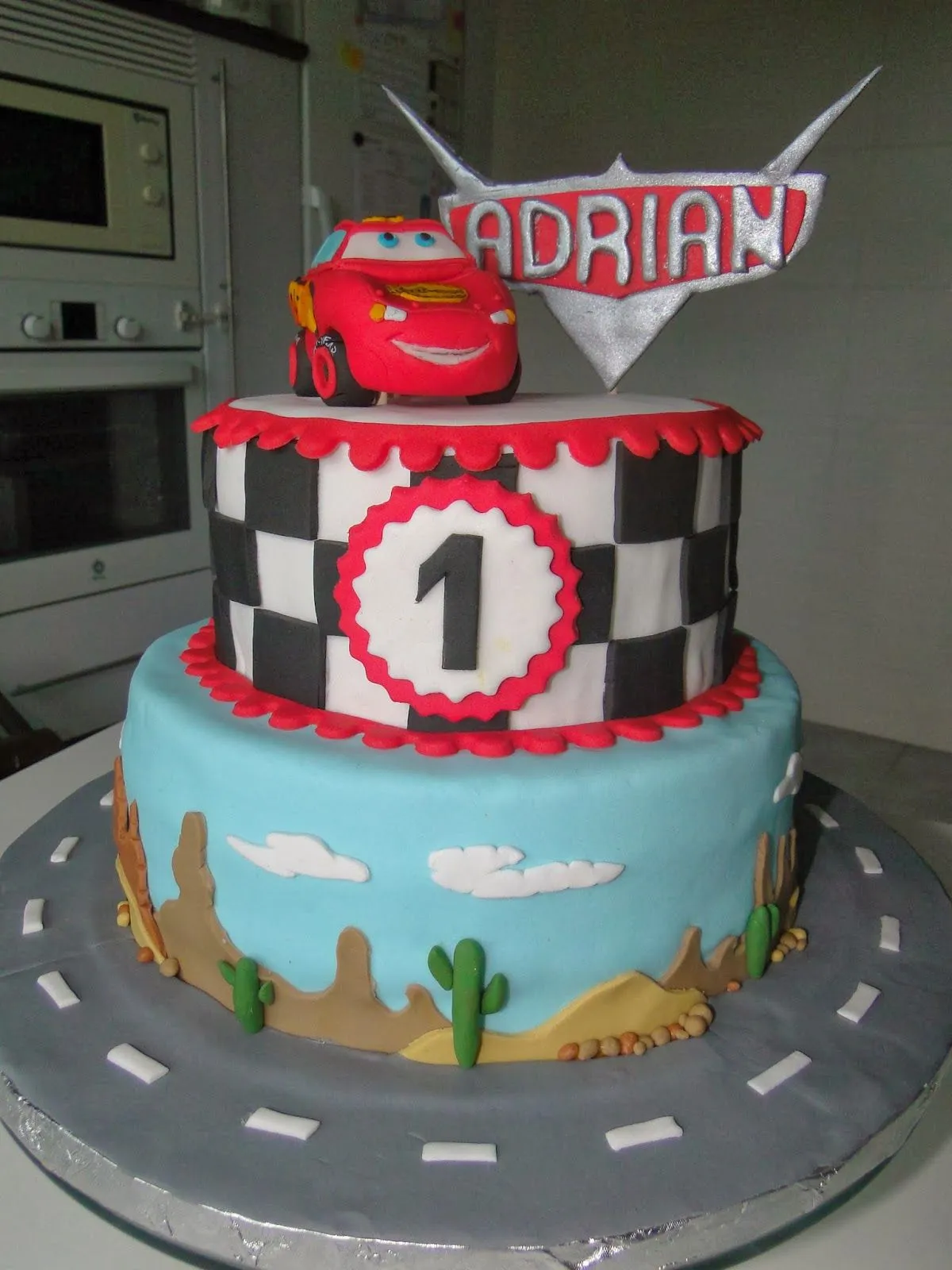 Respostería artística: Tarta Rayo Mcqueen o Cars (dos sabores ...