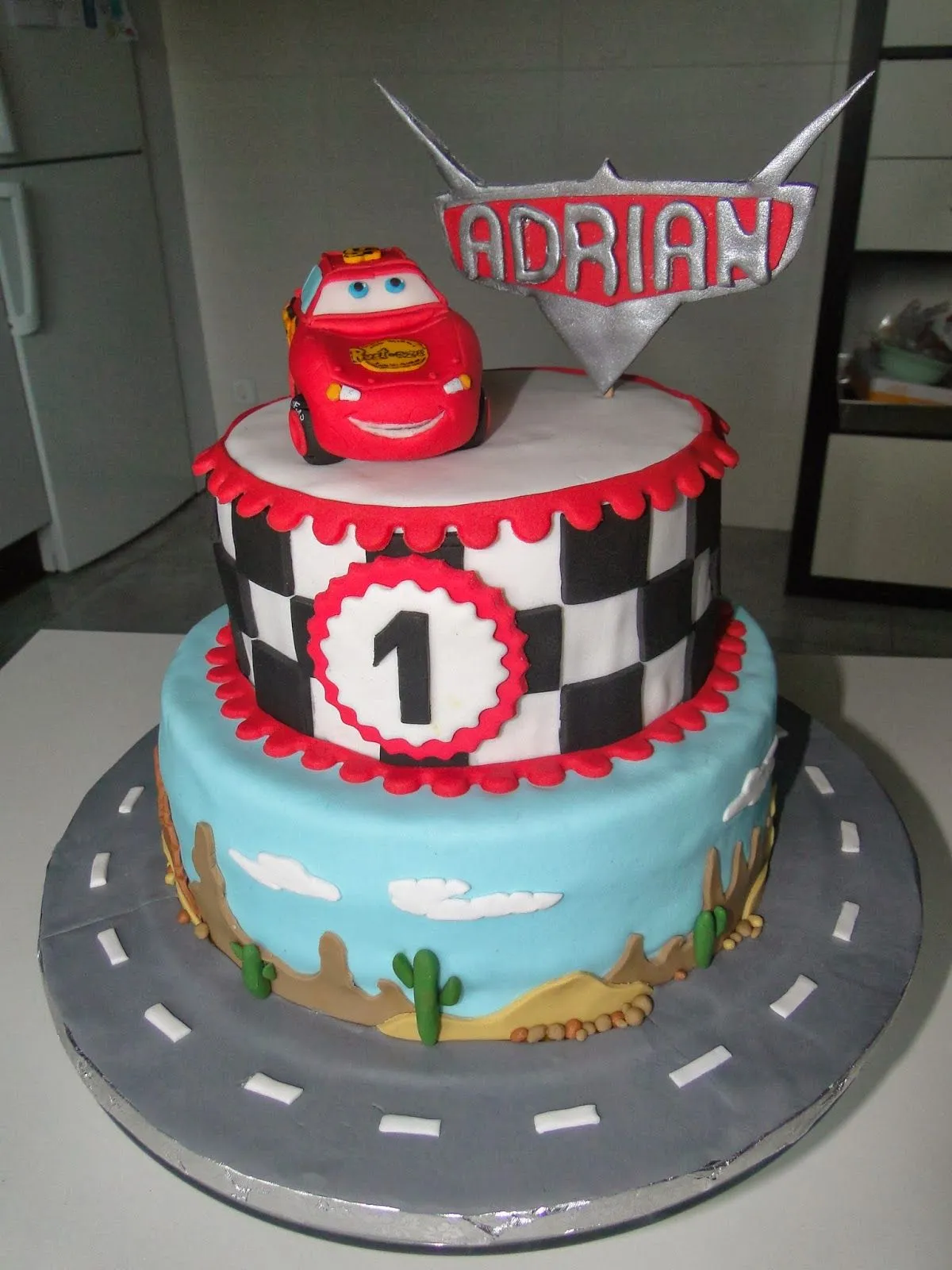 Respostería artística: Tarta Rayo Mcqueen o Cars (dos sabores ...