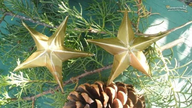 Reutilizando: Estrellas de navidad hechas con latas | viviendo en ...