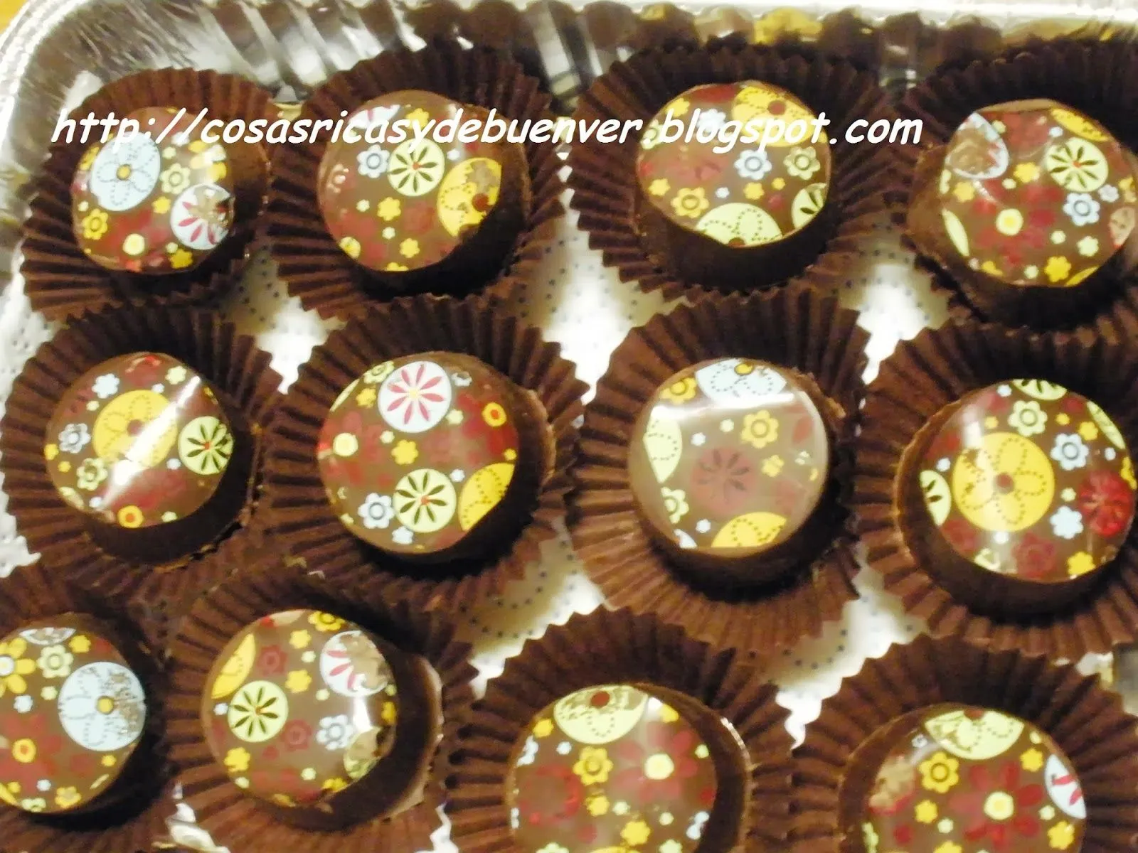 Cosas ricas y de buen ver: BOMBONES RELLENOS DE CHOCOLATE BLANCO