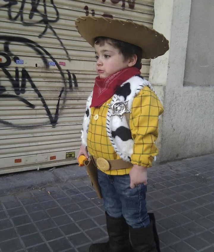 El rincon de Bel: DISFRAZ DE WOODY