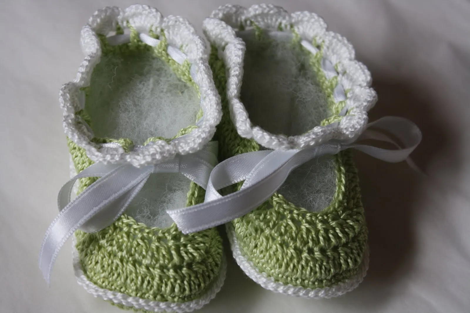 EL RINCON DE MERY: zapatitos bebe a crochet