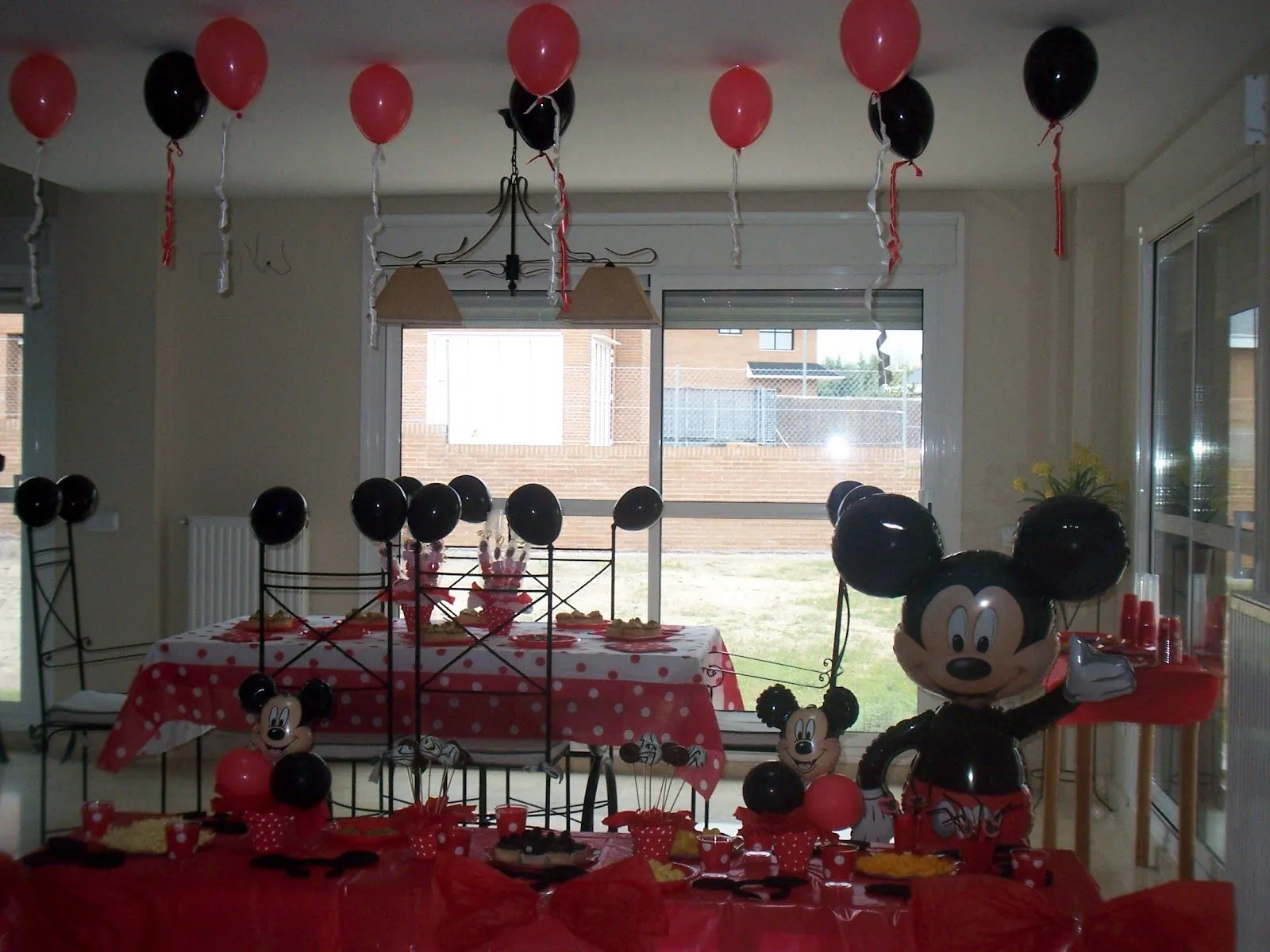 MI RINCONCITO: ¡CUMPLE MICKEY MOUSE!