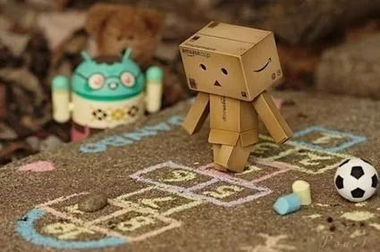 Como hacer un robot de cartón Danbo [vid...