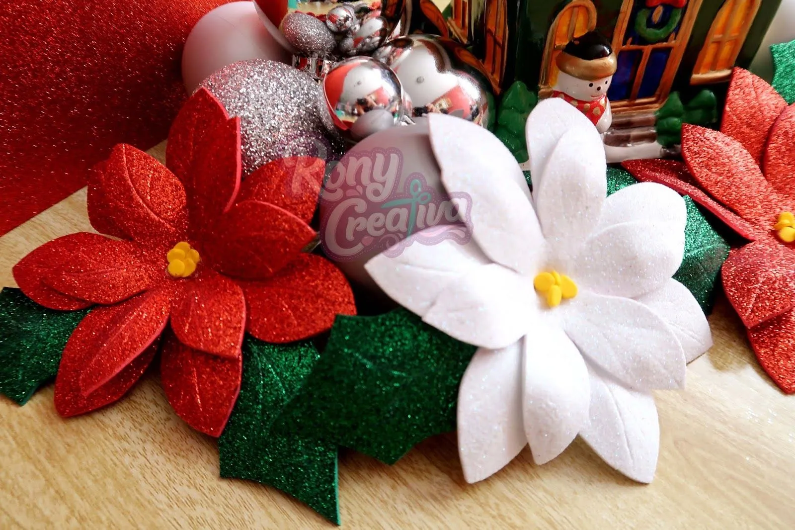 Ronycreativa blog de manualidades: Cómo hacer Flores Navideñas o Noche  Buena de Foamy - Manualidades Fáciles para Navidad