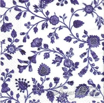 Rosas y lilas?: Frasco con flores azules