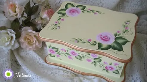 cofre con rosas pintadas a mano cofre en mdf pintado con acrilicos y ...