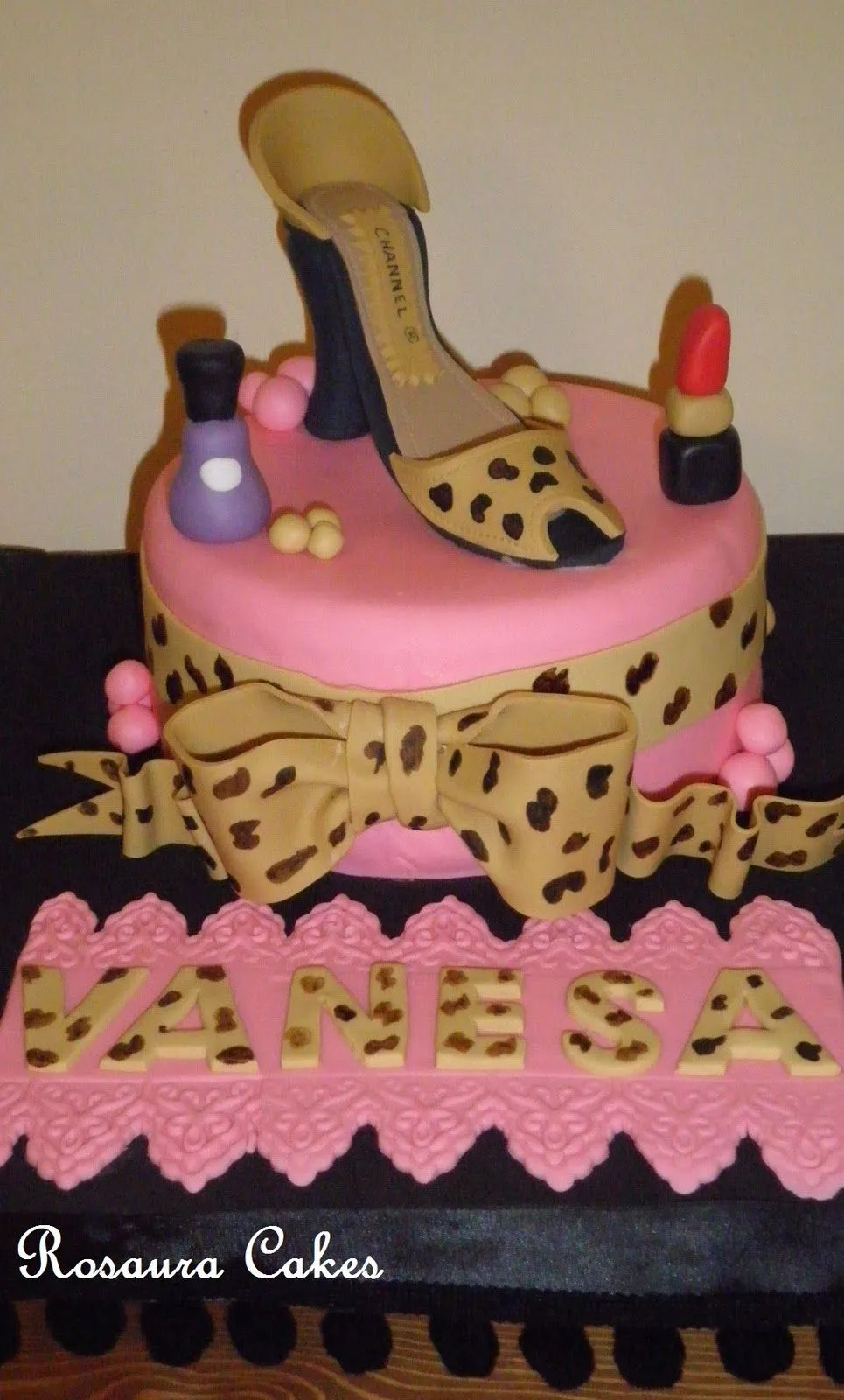 Rosaura Cakes: TARTA ZAPATO ANIMAL PRINT (