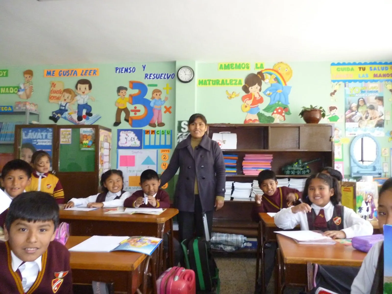 Salon de clases de niños - Imagui