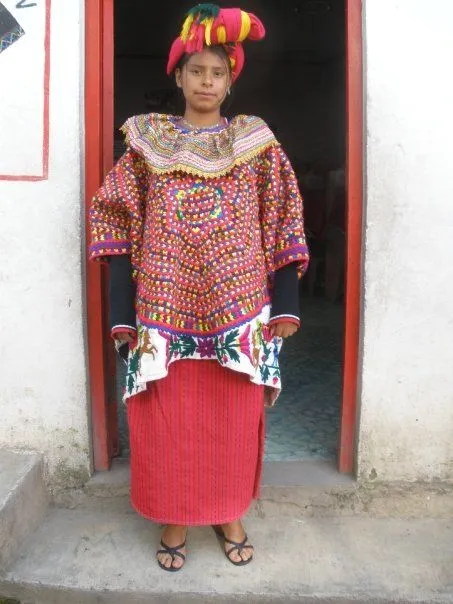 San Mateo Ixtatán: Güipil (Blusa con altos valores) " Nip "