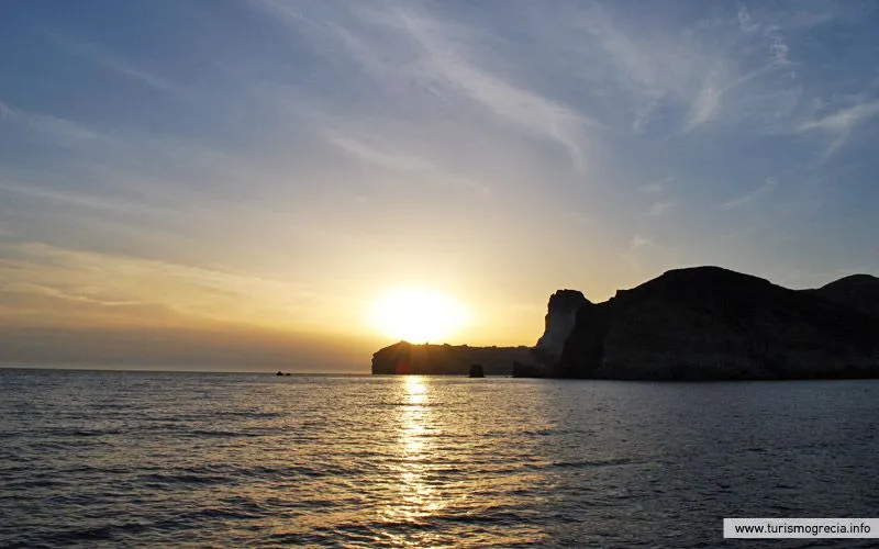 Santorini - Cruzeiro de pôr do sol ao vulcão | Santorini na Grécia ...