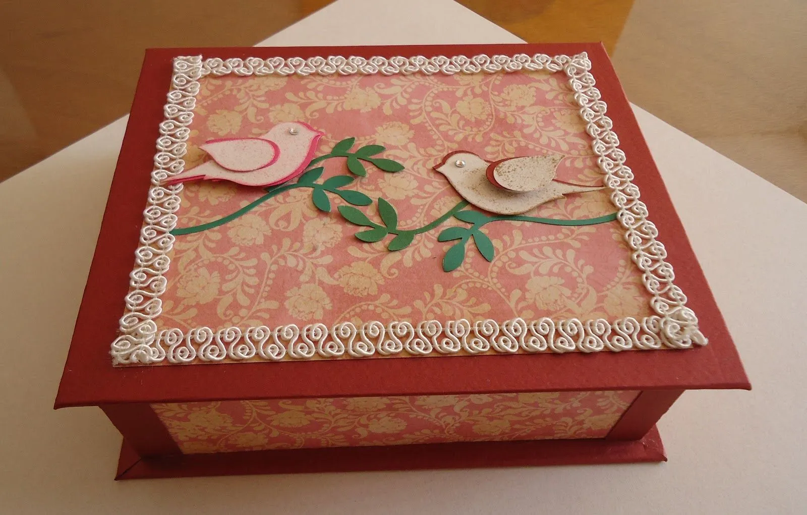 Scrapbook y manualidades: Caja para tarjetas