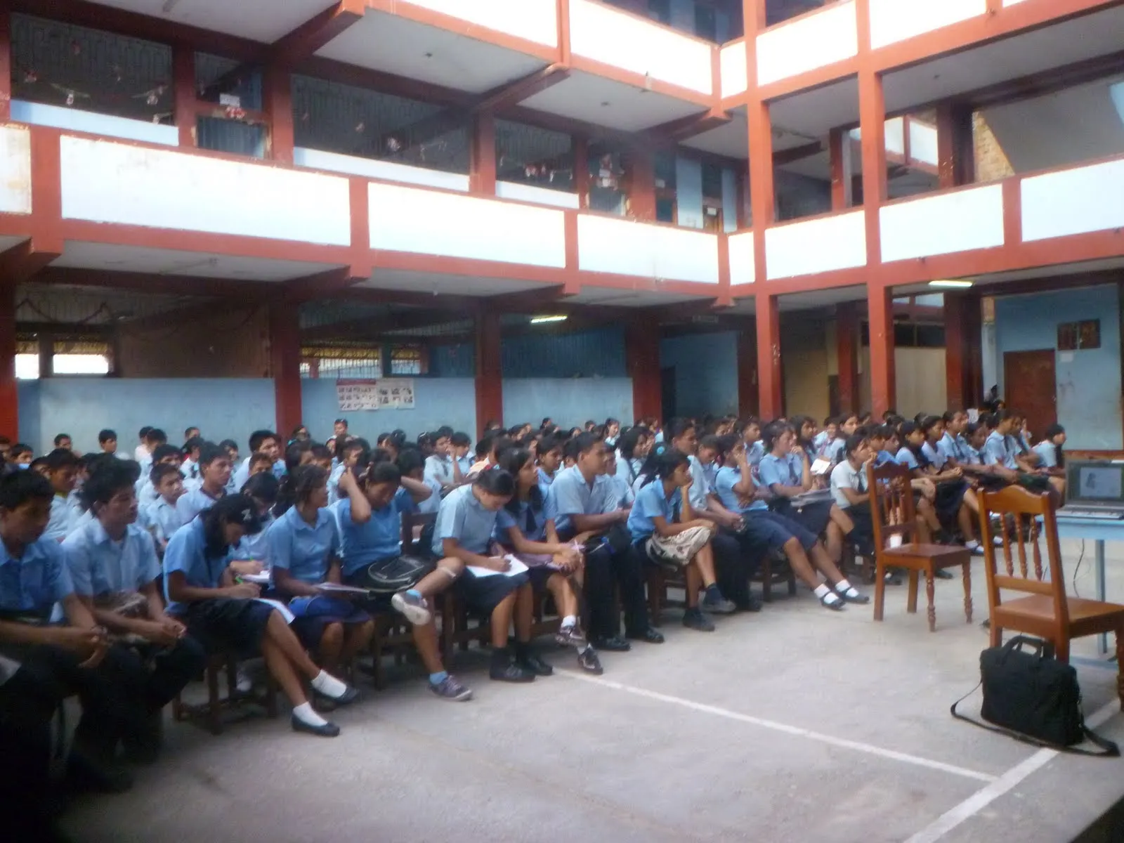 De La Selva su WEB ON: Uso de Internet en el Colegio Generalisimo ...