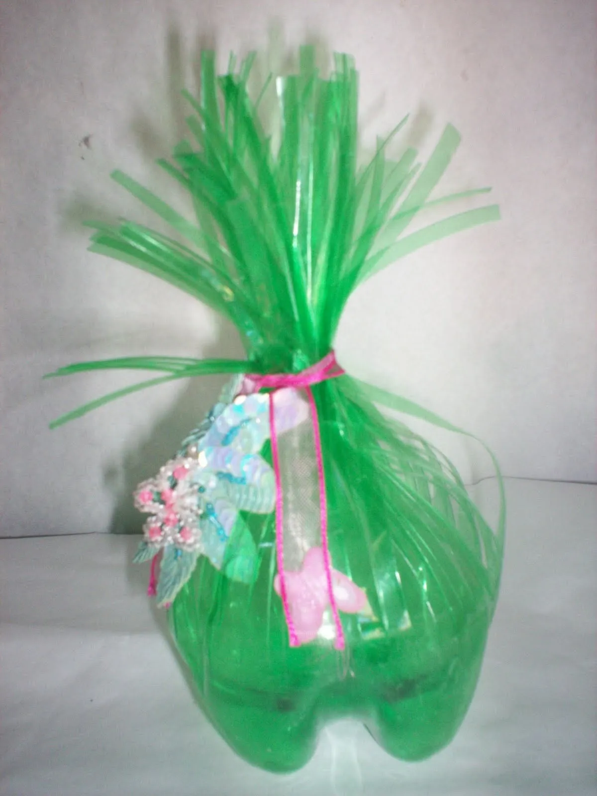 SEMBRANDO MARIPOSAS: COTILLON MUY SENCILLO CON BOTELLAS DE ...