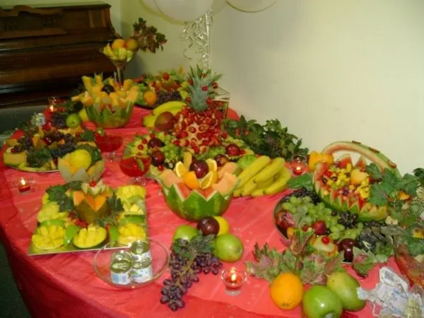 ServFest: MESA DE FRUTAS DECORADAS