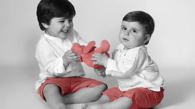 Sesión de fotografía de estudio con niños, Ignacio y Fernando.