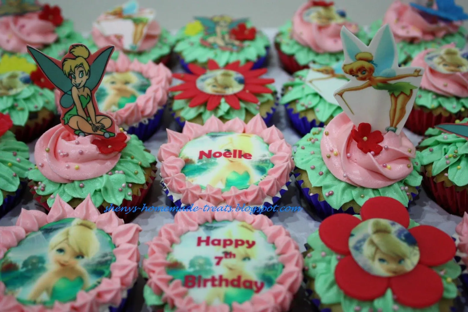 Sheny's Homemade Treats: Tinkerbell Cupcakes