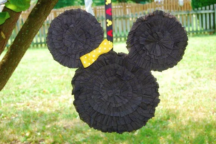 Shipwrecked on Fabulous Island: Craft Vault: Minnie Mouse Piñata