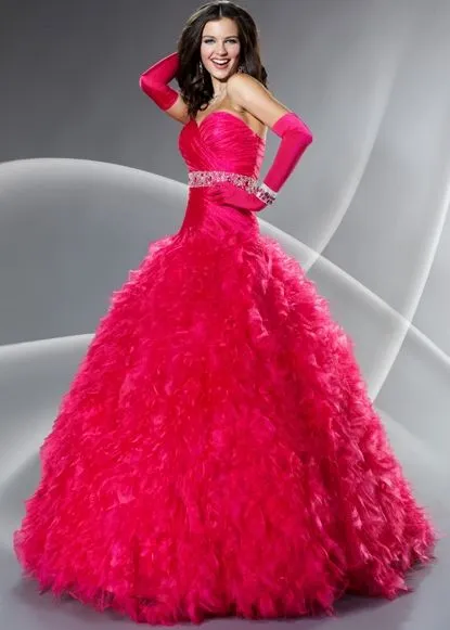 Cual es el color de moda en vestido de 15 años - Imagui