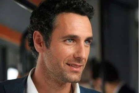 Singing in the rain...: Guapos de cine: Raoul Bova