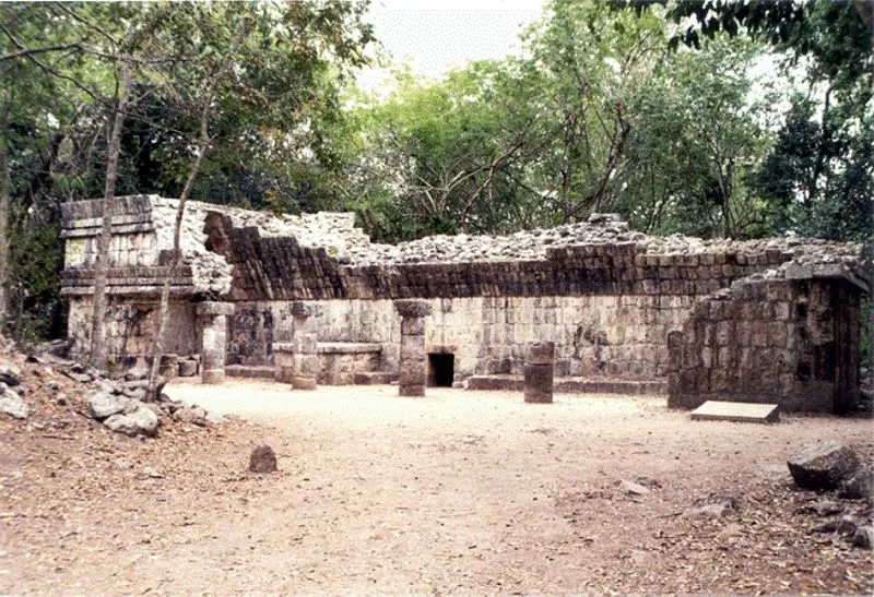 Sitio arqueológico Chichén Itzá. Ciudad de los brujos del agua.