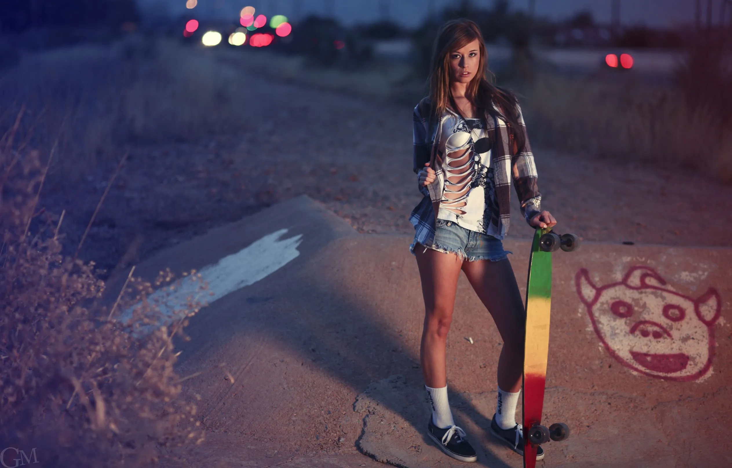 Skater girl wallpapers and images - wallpapers, pictures, photos