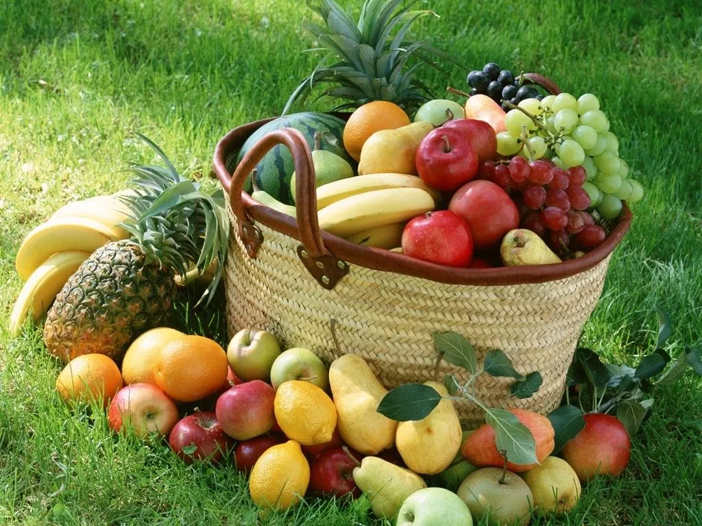 Soluciones para el Hogar y el Amor: Fruteros y Frutas en la Decoración