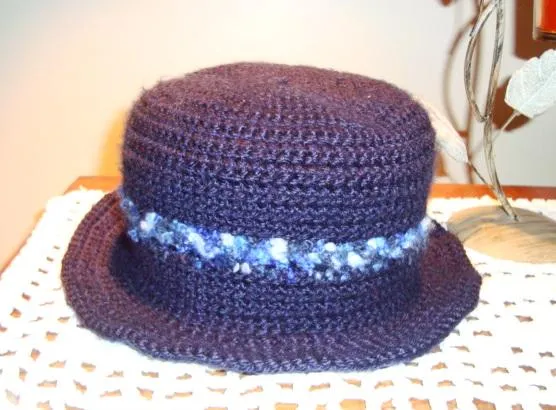 Sombrero tejido a crochet - Imagui