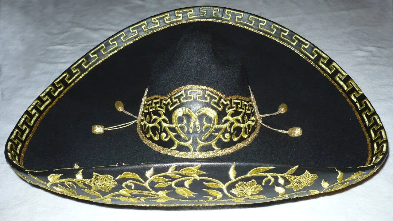 SOMBREROS DE MARIACHIS,TRAJES DE MARIACHIS: julio 2010